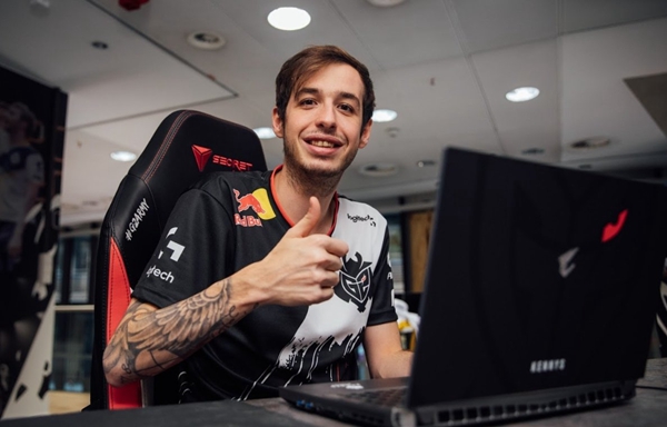 VCT CN 发布了 WOL 赛季阵容： Juicy ／ lysoar ／ SiuFatBB ／ Spring ／ Yuicaw