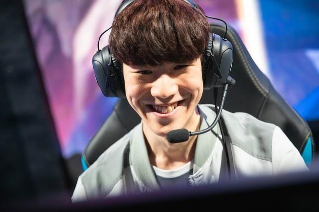 打进四强算成功，C9辅助这波采访怎么说？